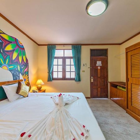 Panda Hotel Patong Exterior photo