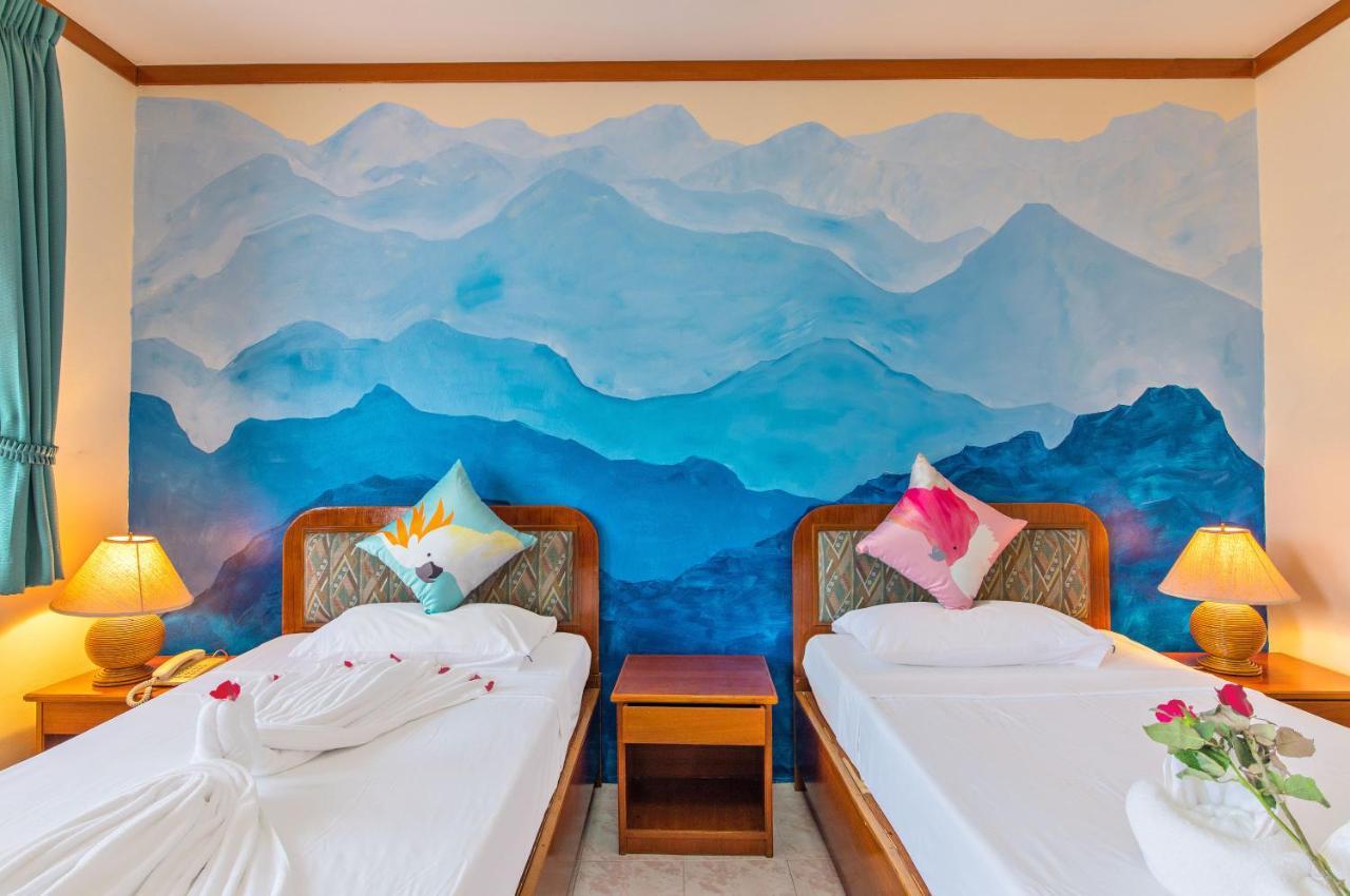 Panda Hotel Patong Exterior photo